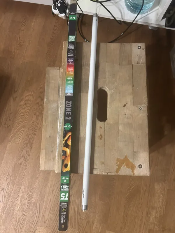 türkiyede tek, reptile systems t5 24w UVB 5.0 floresan, sınırlı stok 3